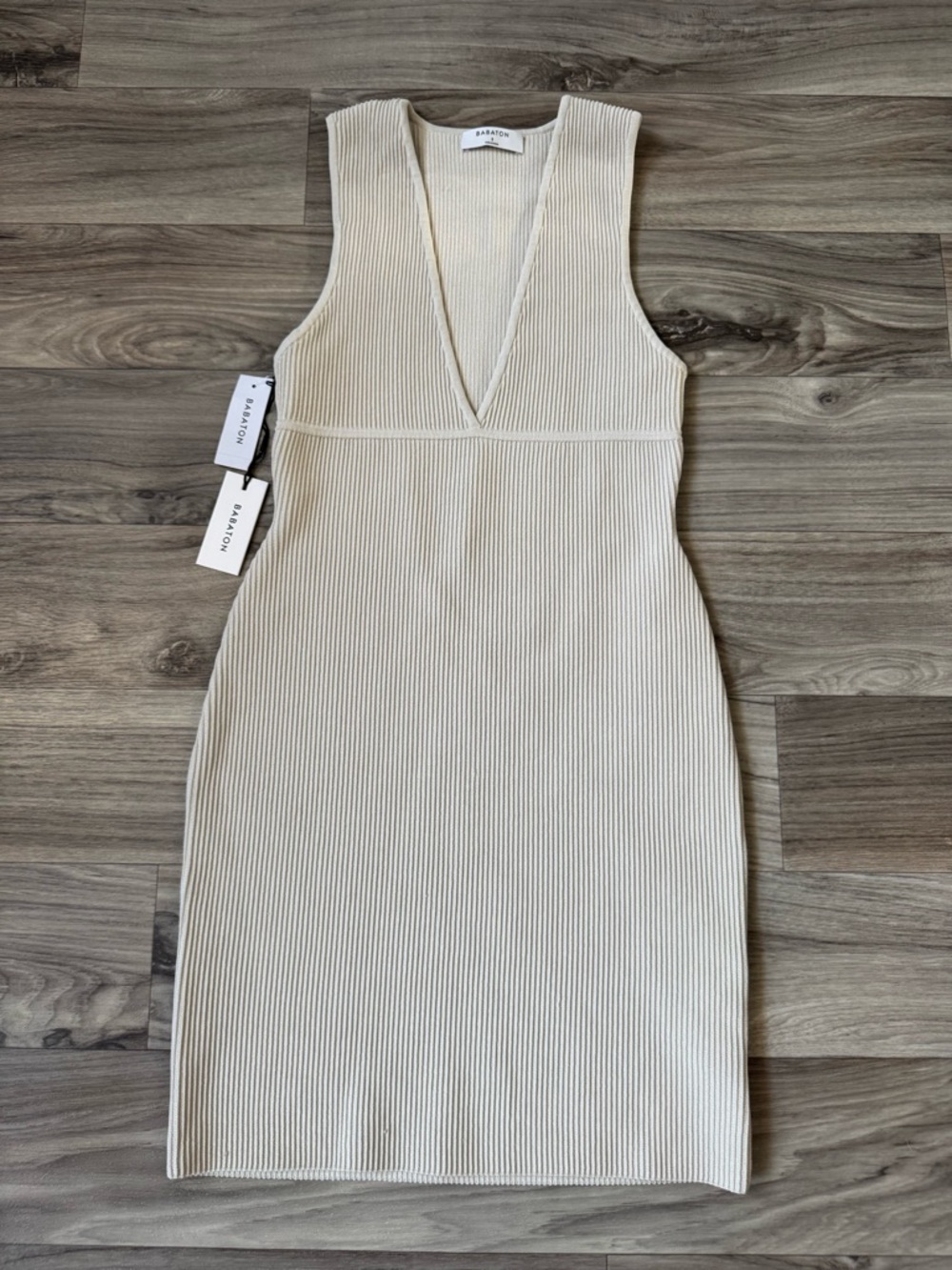 Aritzia Babaton Sculpt Knit Deep V Mini Dress in Matte Pearl Size Small